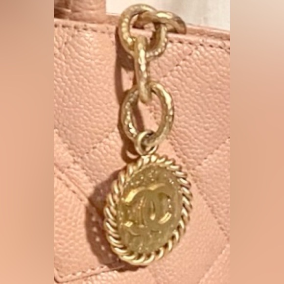 Chanel Caviar Leather Pink Medallion Bag - Picture 13 of 17
